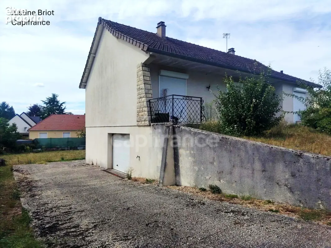 CHAULGNES – Maison avec sous-sol complet et beau potentiel - photo 2