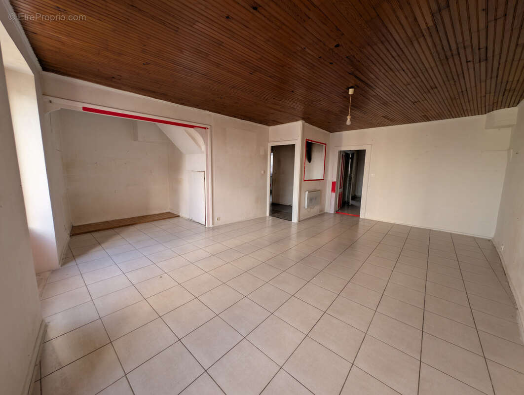 Maison à LE MONASTIER-SUR-GAZEILLE