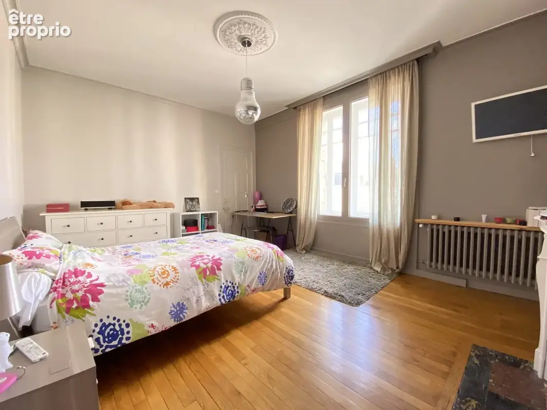 Maison 8 pièces 257 m² à vendre à Vitre (35500) - photo 6