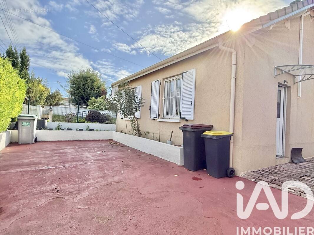 Photo 1 - Maison à MORANGIS