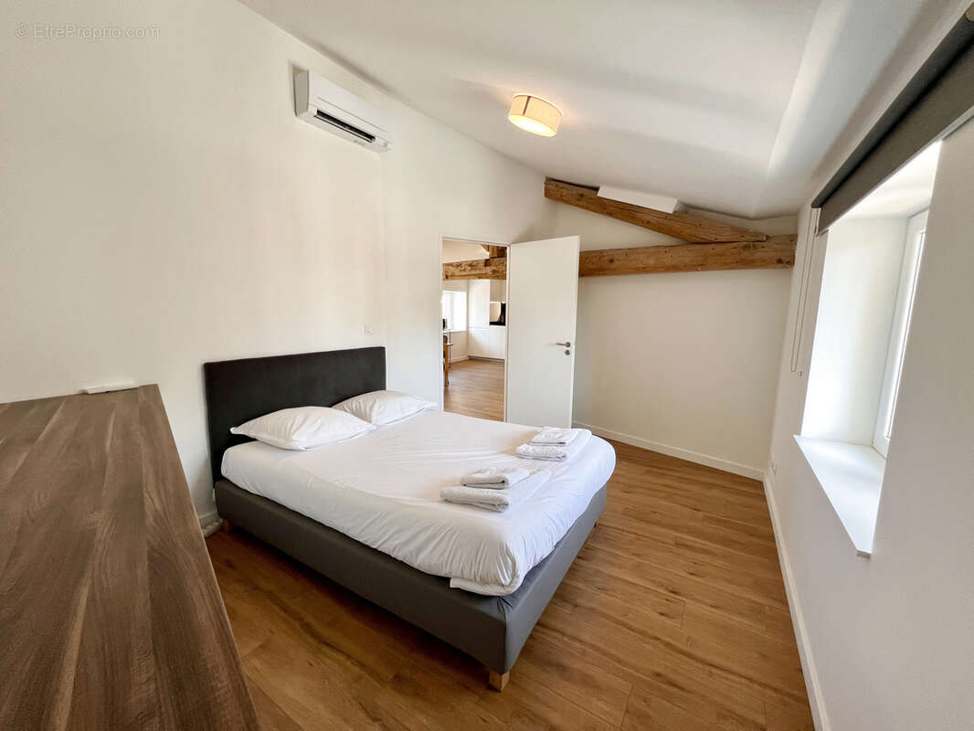 Appartement à CHAMPAGNE-AU-MONT-D'OR