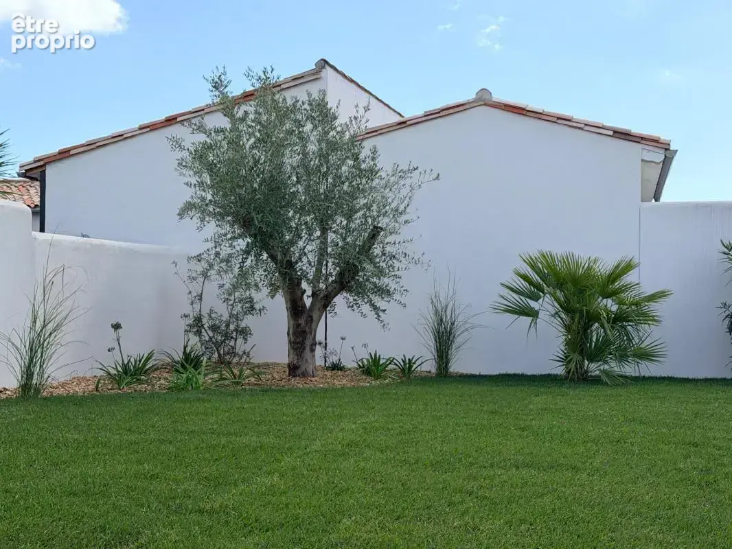 Bois Plage en Ré Maison neuve de plain-pied avec piscine, jardin et quatre chambres villa Haut de gamme - photo 16