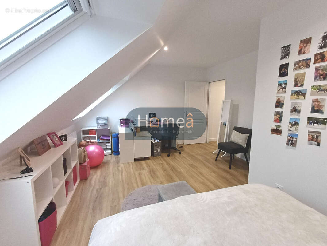 Appartement à BUCHY
