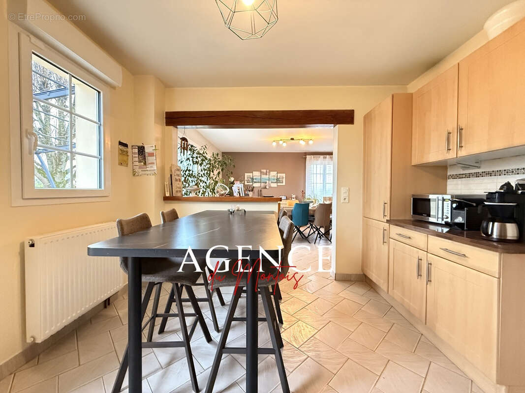 Maison à LONGUEVILLE