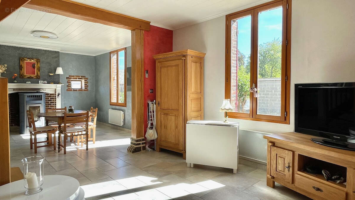 Maison 6 pièces et dépendance - photo 4