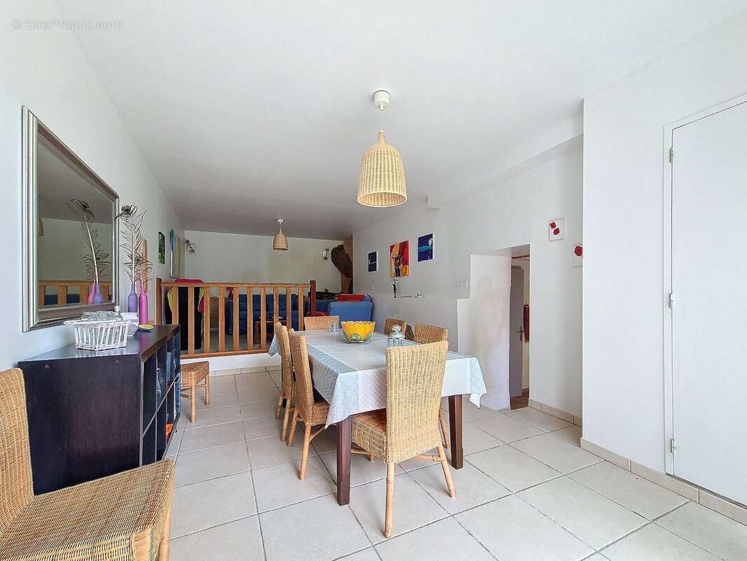 Maison à FERRIERES-POUSSAROU