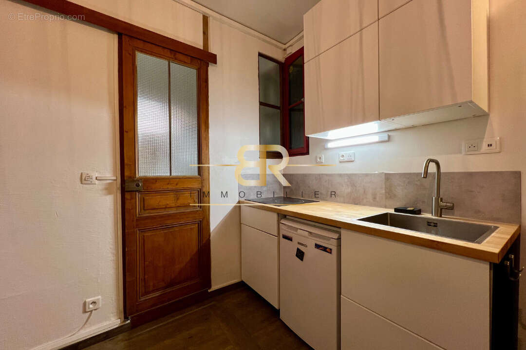 Appartement à PARIS-20E