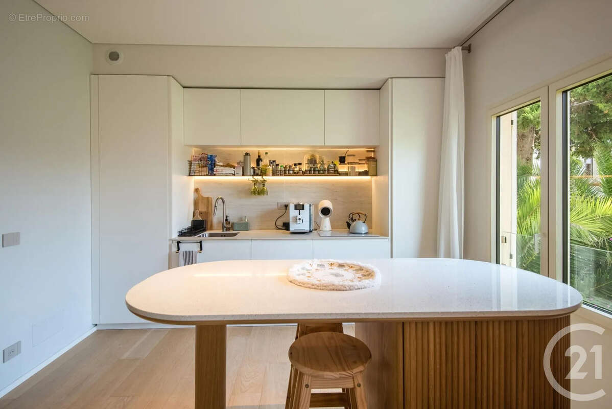 Appartement 70 m² à Nice  - photo 3