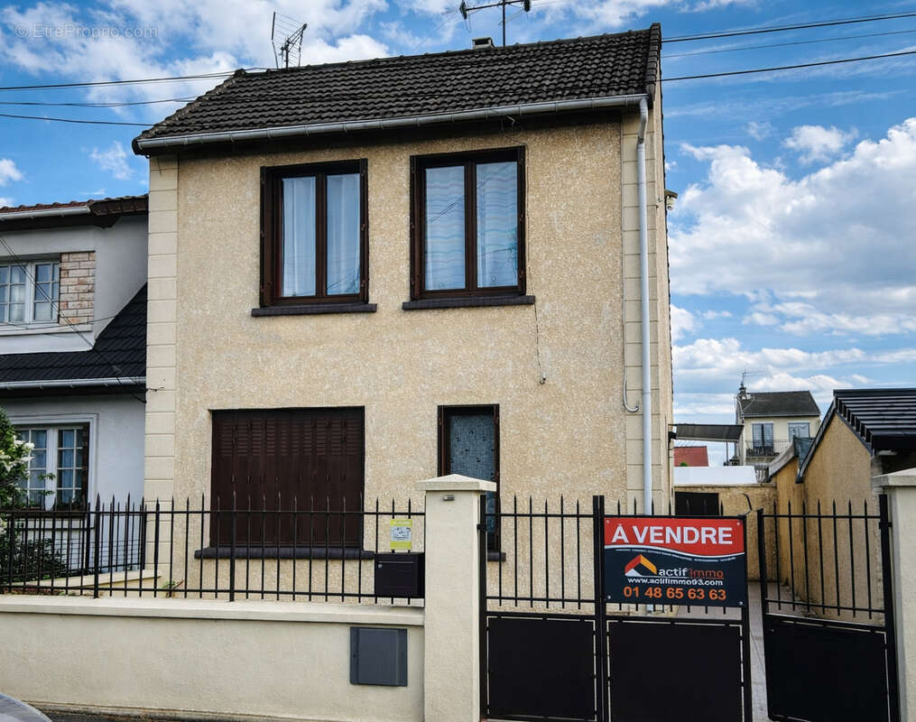Maison à LE BLANC-MESNIL