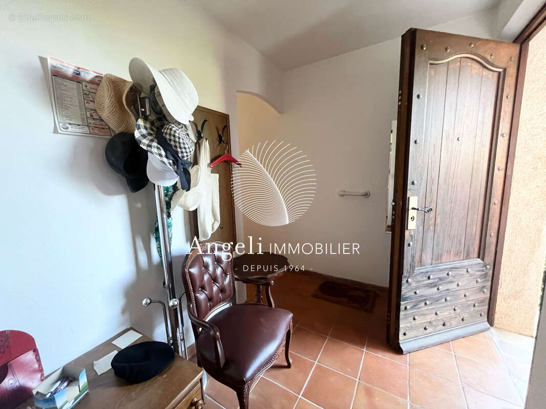 Saint-aygulf beau potentiel - photo 13