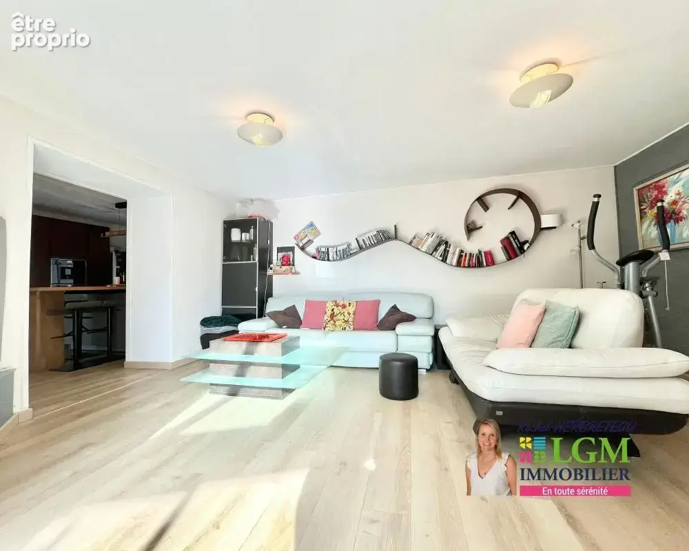 Maison de caractère – Centre-ville de La Roche-sur-Yon – 245,58 m² - photo 5