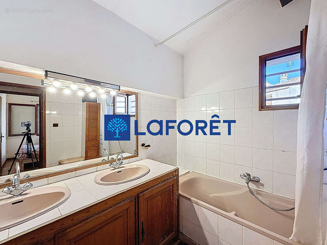 Maison à CARQUEIRANNE