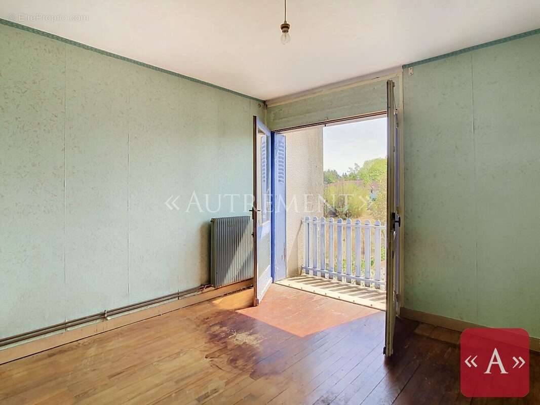 Maison centre bourg - photo 9