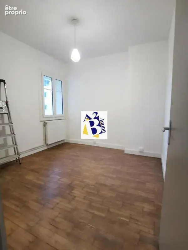 Angoulême Appartement T4 - photo 8