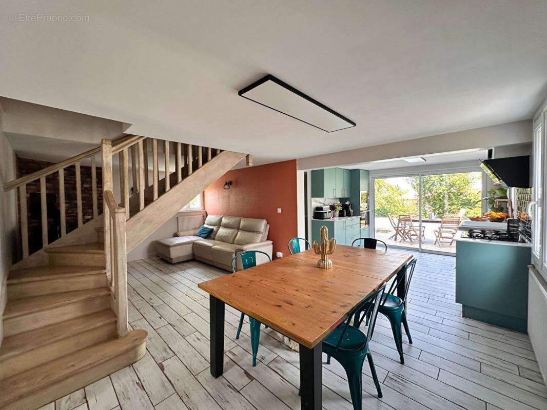 Maison 104 m² à Brax  - photo 4