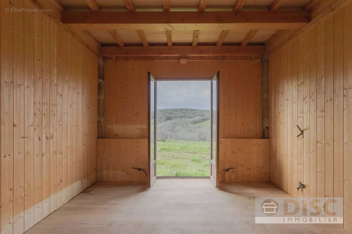 Maison à SAINT-MICHEL-DE-VAX