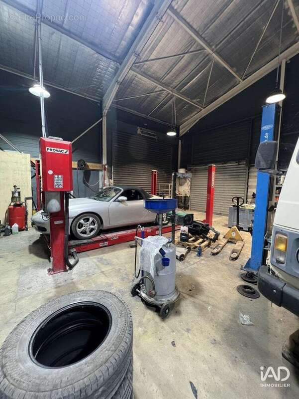 Photo 4 - Commerce à PIA