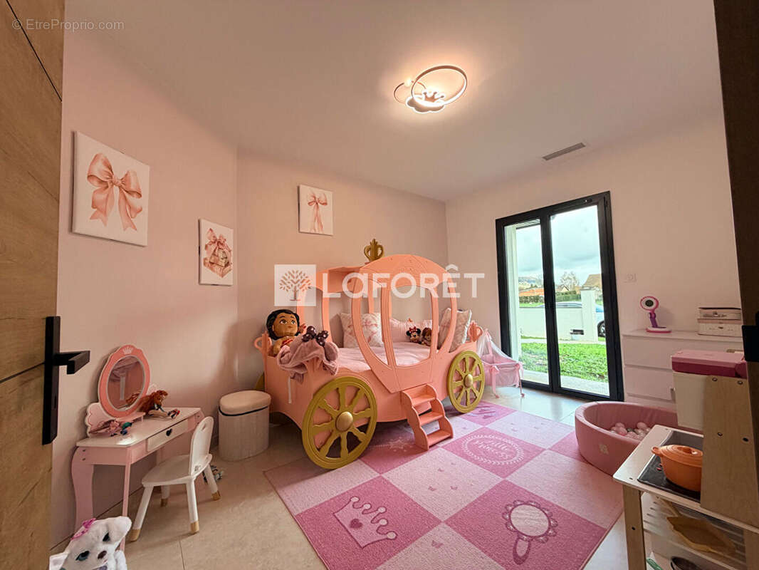 Maison à ARPAJON-SUR-CERE