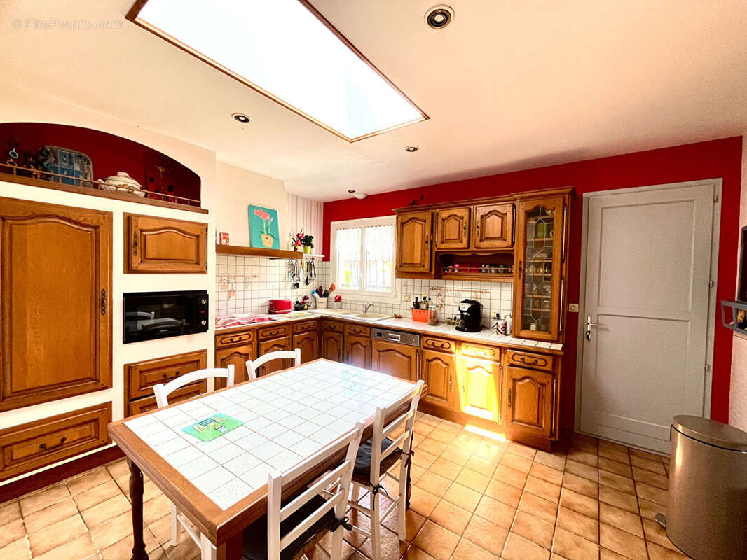 Maison à AMBARES-ET-LAGRAVE