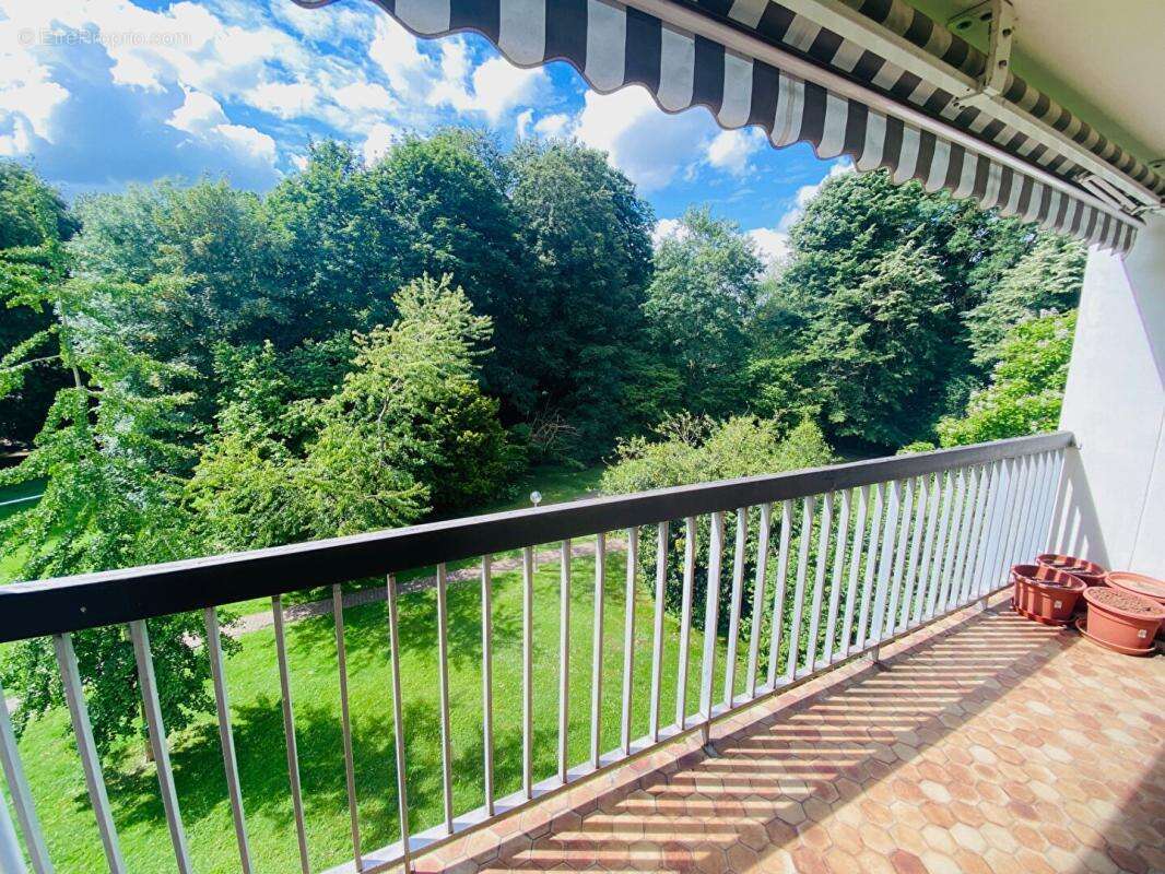 Appartement à TORCY