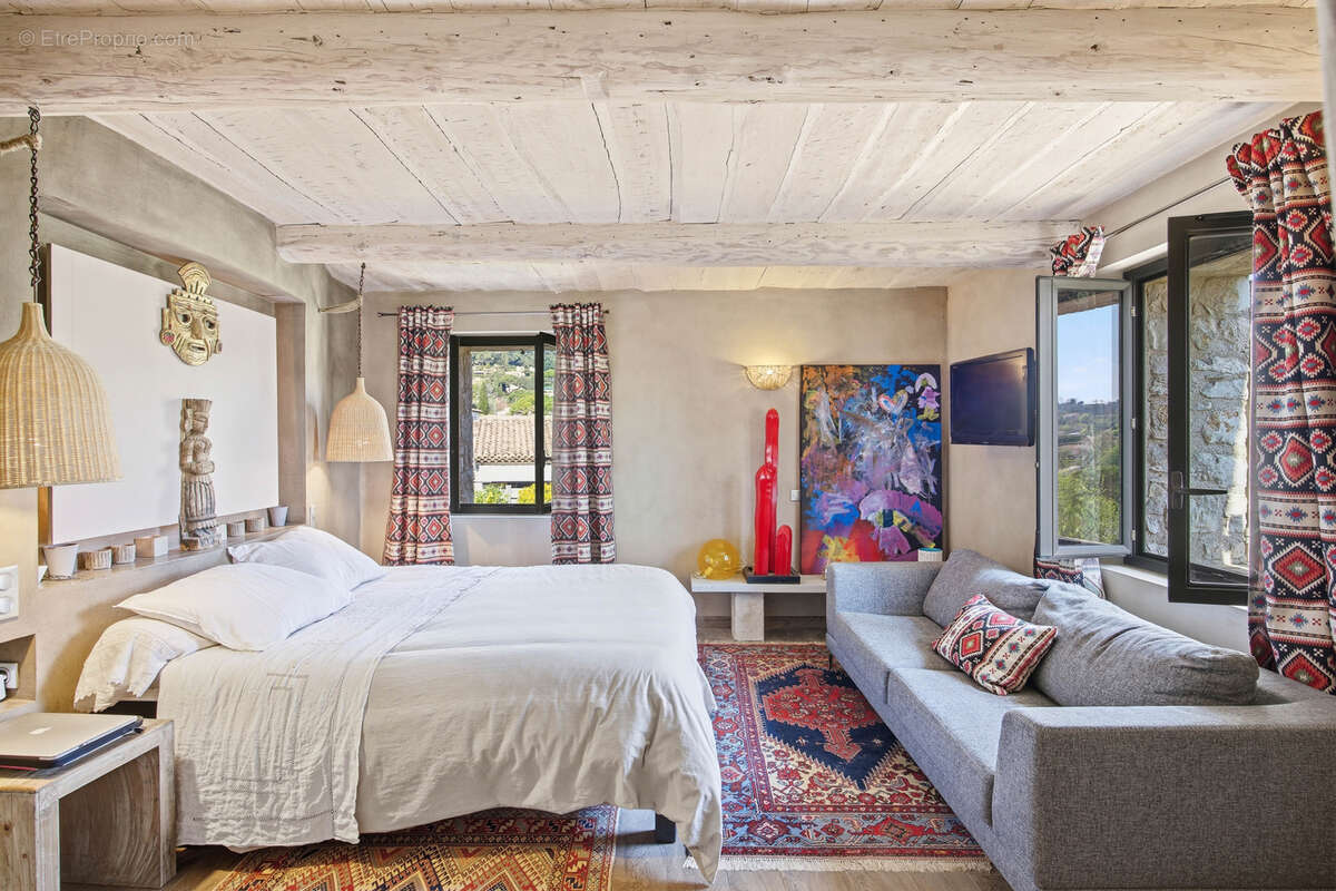 Maison à LA COLLE-SUR-LOUP