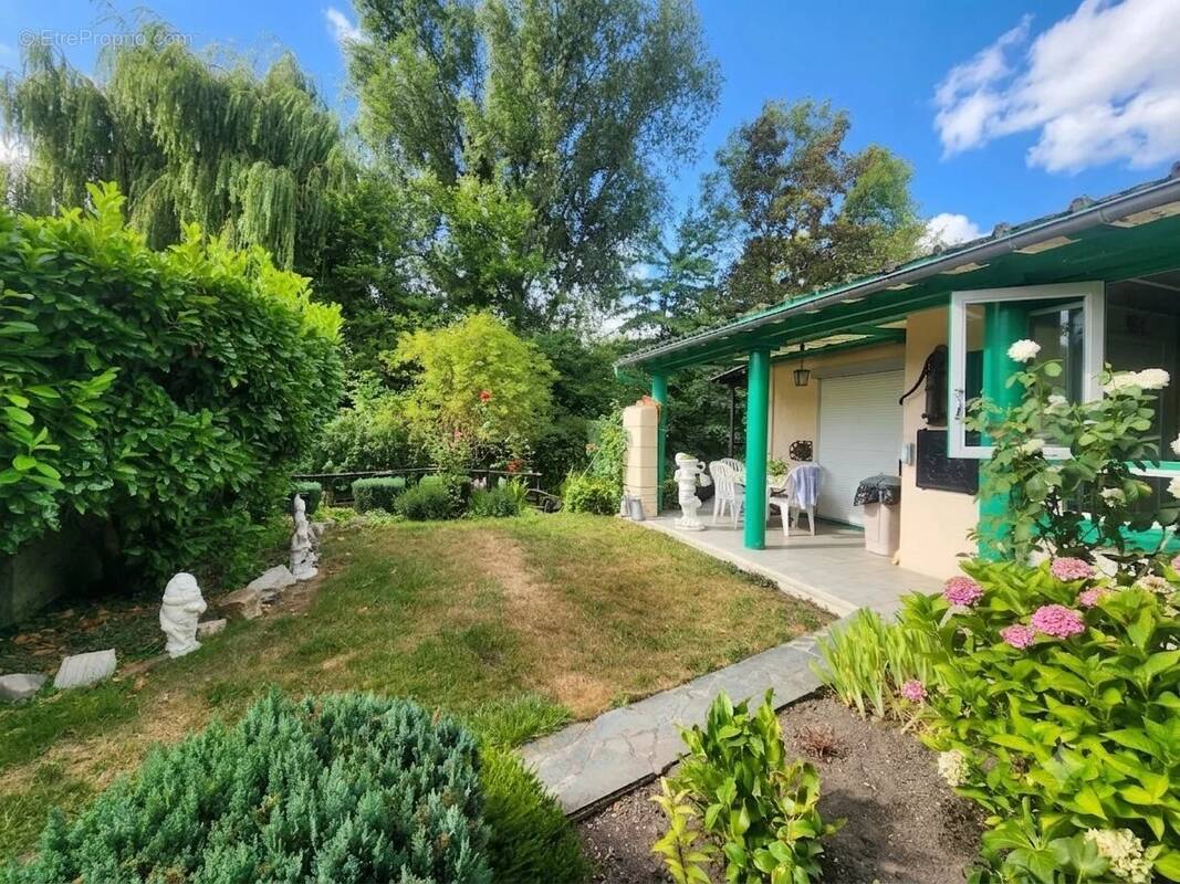 Vente pavillon camon - photo 1