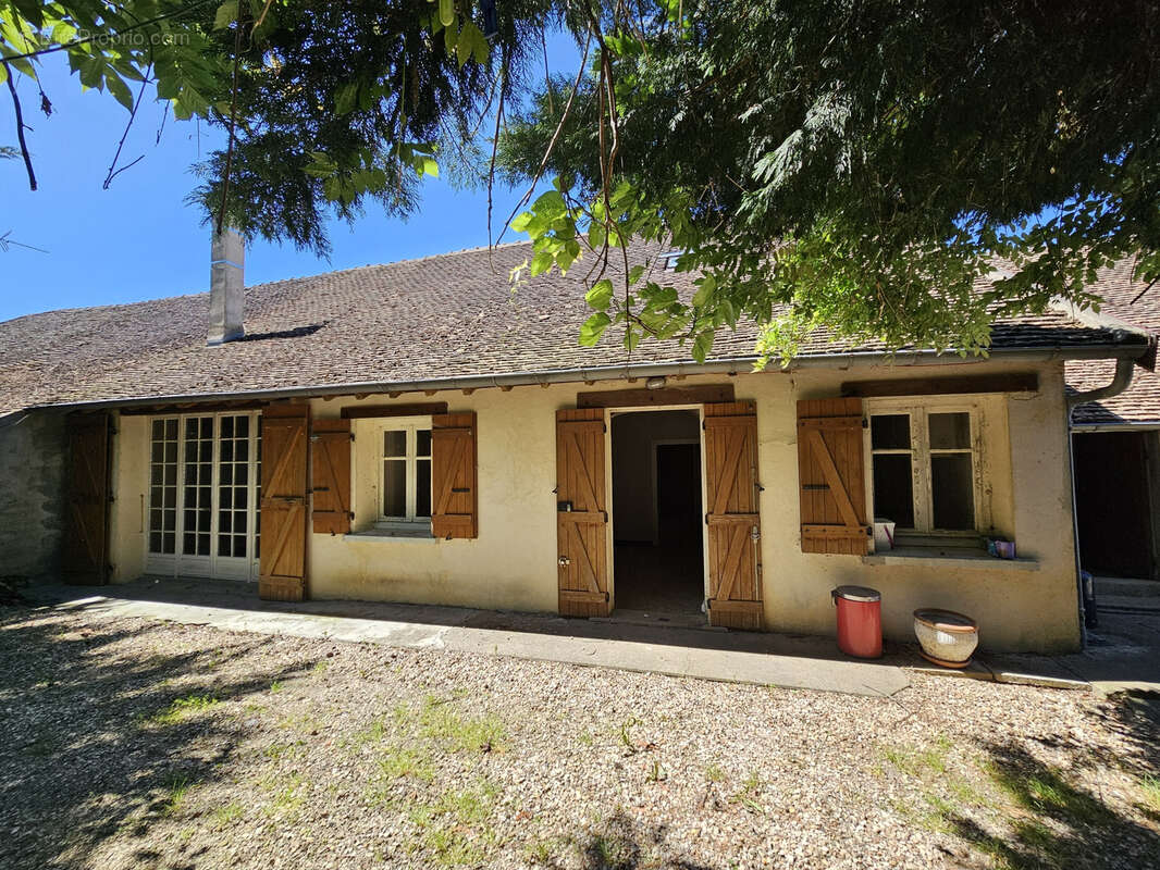 Maison à VERDUN-SUR-LE-DOUBS