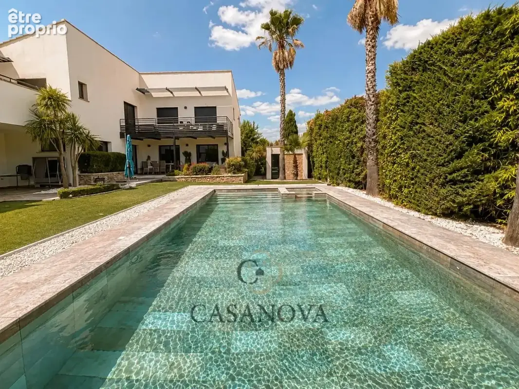 Maison familiale de 266 m² avec piscine et terrain de 1 000 m² à Montarnaud - photo 2