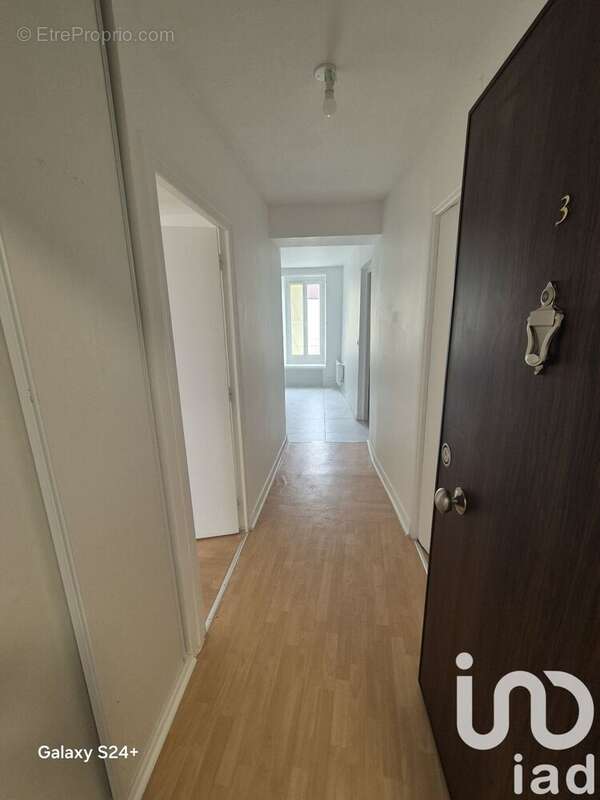 Photo 9 - Appartement à LA FERTE-GAUCHER