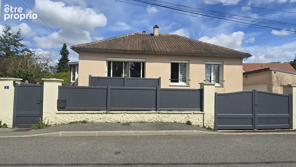 Maison à LES MOLIERES