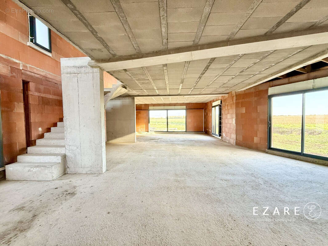 Maison 220 m² à Varois-Et-Chaignot  - photo 7
