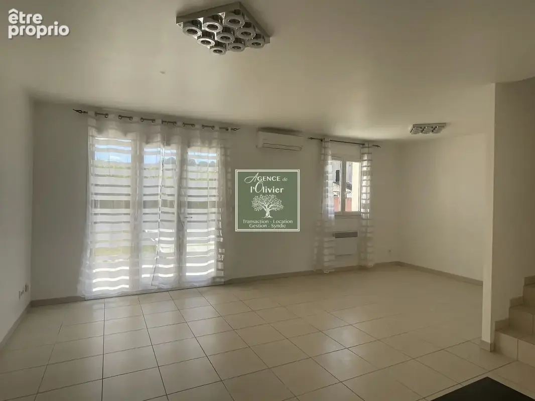 Villa de 80m2 habitable sur un terrain clos de 320m2 avec piscine et garage à ST ETIENNE DU GRES - photo 5