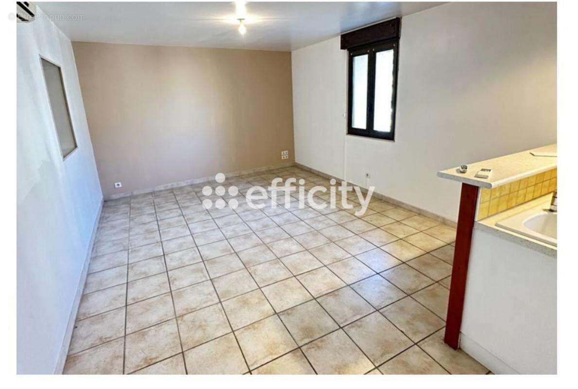 Appartement à PONT-SAINT-ESPRIT