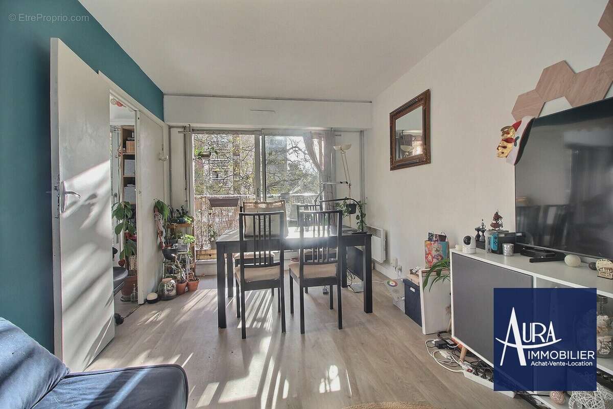 0_0001 - Appartement à PARIS-19E