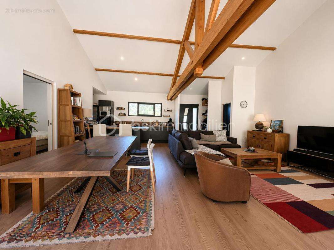 ANNOT – Maison contemporaine d'exception au cœur d'un écrin de nature - photo 7