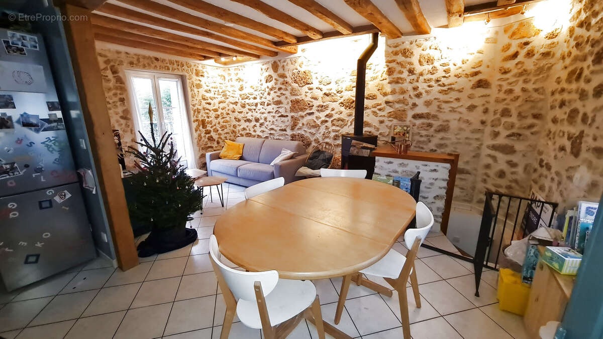 Maison à BURES-SUR-YVETTE