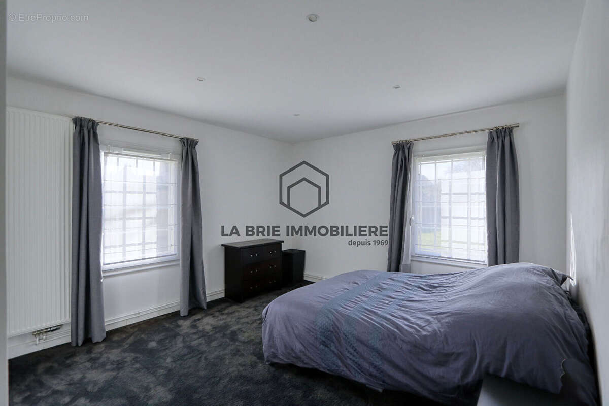 Maison à MAROLLES-EN-BRIE