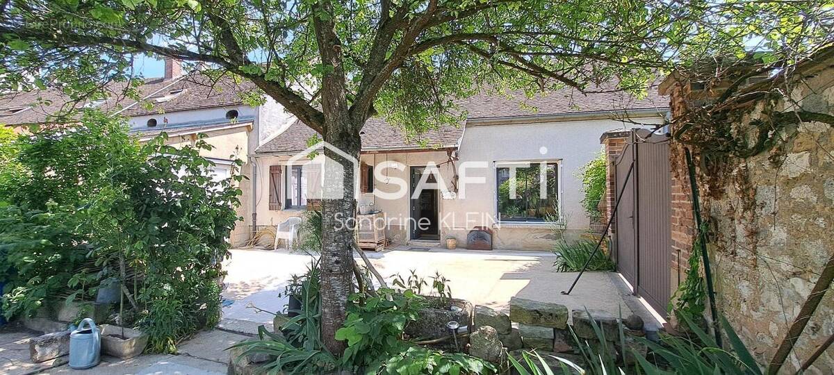 Photo 1 - Maison à CHATEAU-LANDON