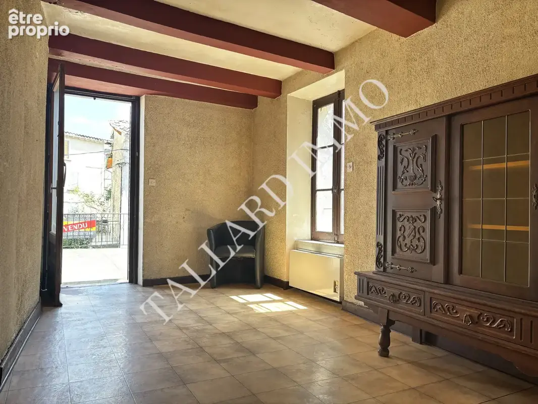 Exclusivité Tallard, maison de village à rénover, terrasse, garage et cave. - photo 9
