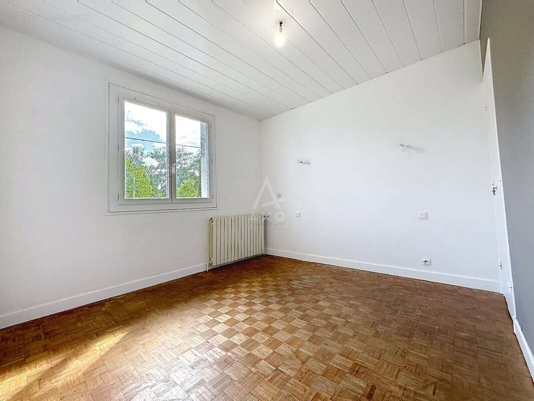 Maison traditionnelle sur deux niveaux d'environ 101 m² - photo 6
