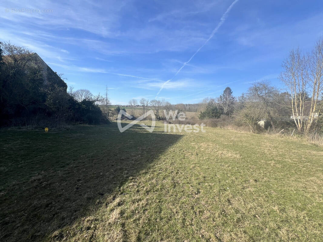 Terrain à JANVRY