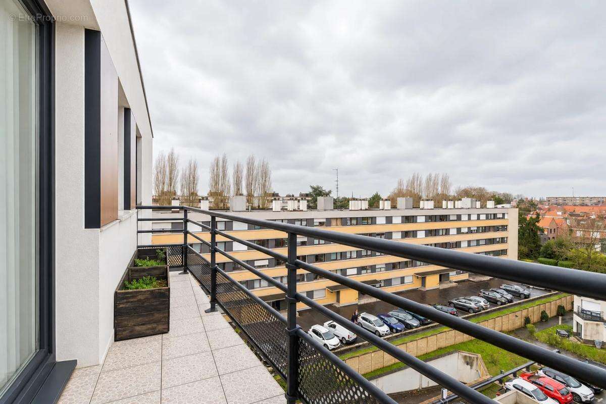 Chaleureux T2 de 42m² avec balcon vendu loué - photo 3