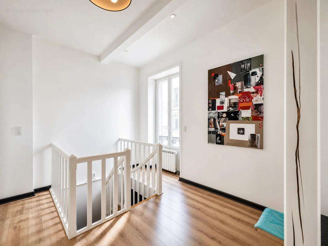 Appartement de 2 pièces de 65 m² à Vichy - photo 6