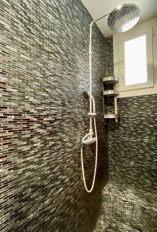 Appartement à MARSEILLE-14E