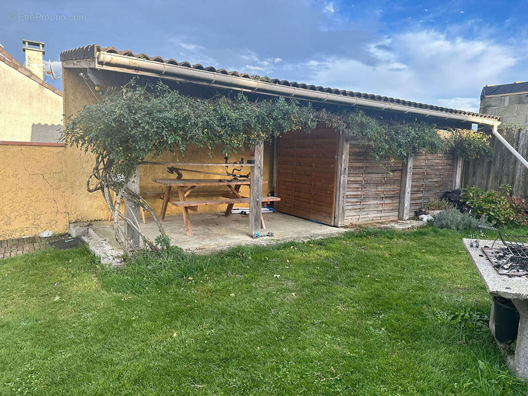 Maison louée, espoey, 3 chambres, carport - photo 9