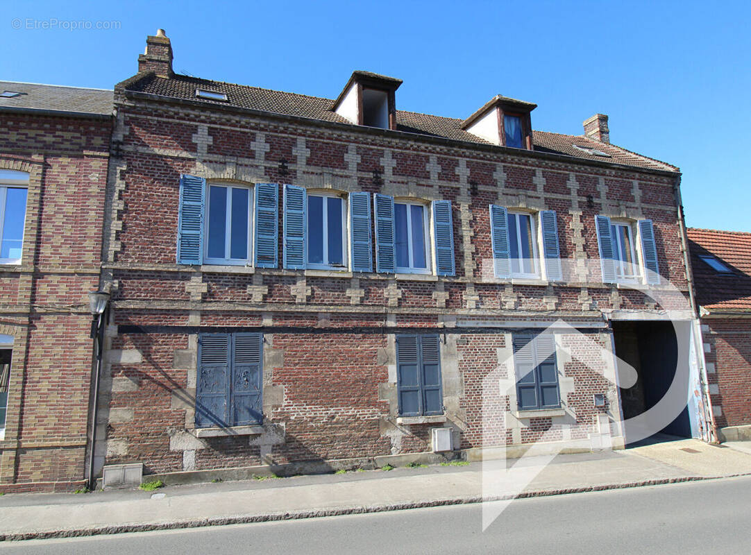 Appartement à LONGUEIL-SAINTE-MARIE
