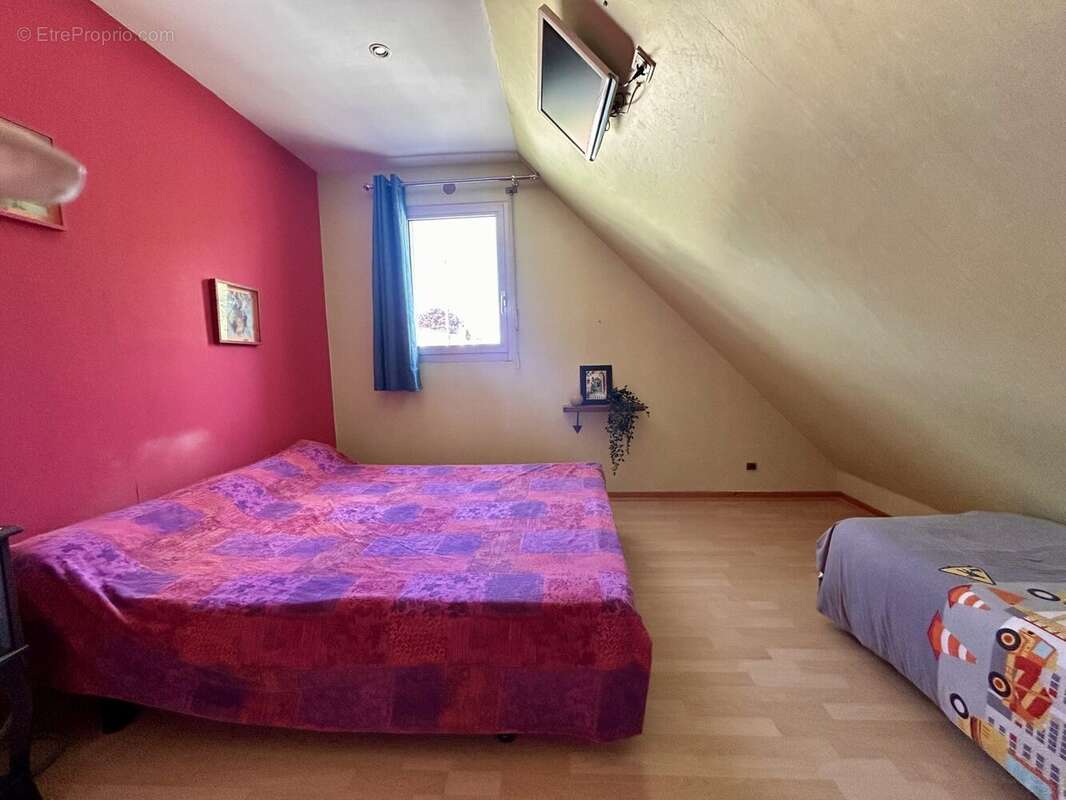 Maison à PELLOUAILLES-LES-VIGNES