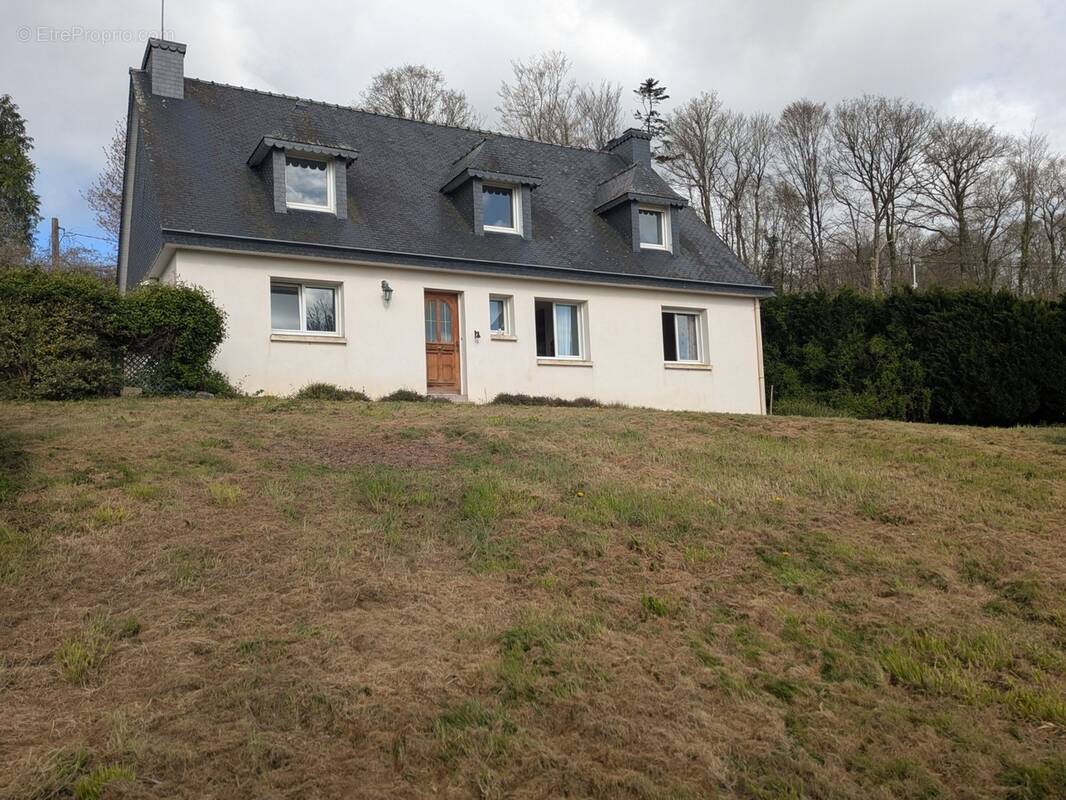 Maison à KERNASCLEDEN