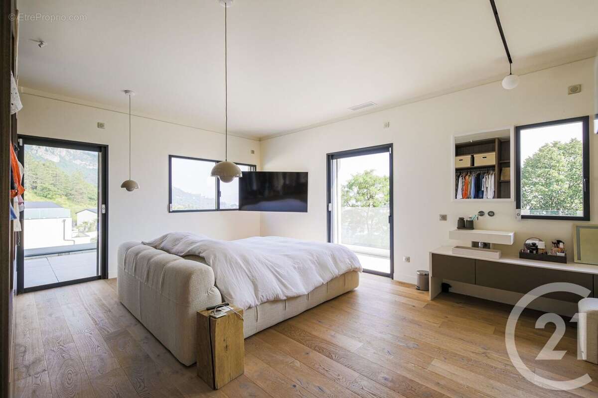 Maison à SAINT-MARTIN-LE-VINOUX