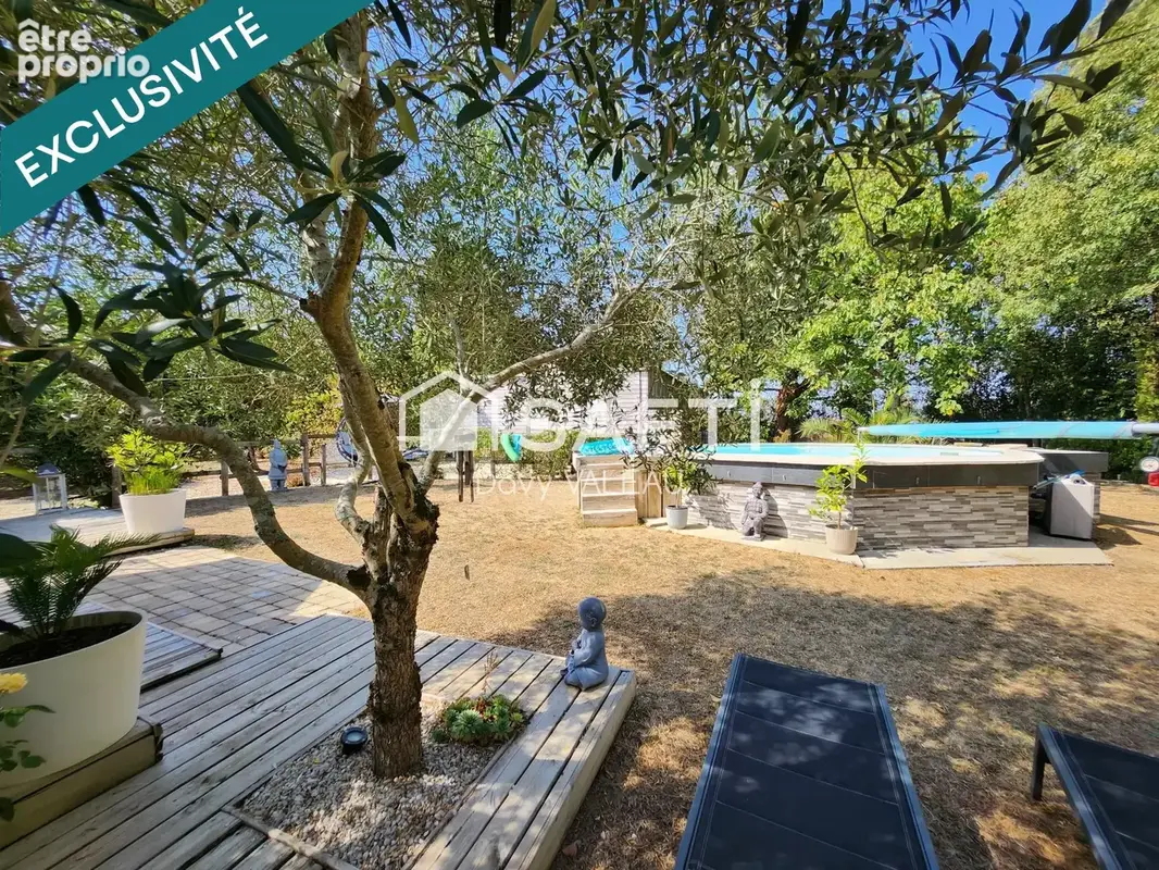 Photo 1 - Maison à SAINT-HILAIRE-LE-VOUHIS